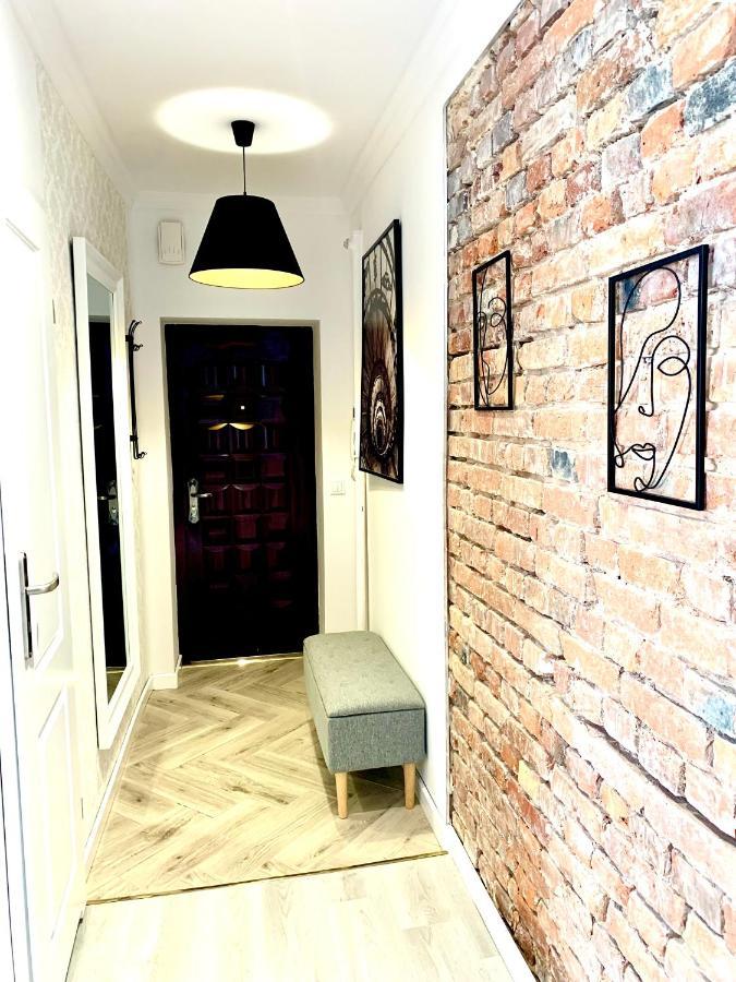 Apartamenty Sienkiewicza - Bezplatny Parking, Centrum, Park, Fv Kielce Exterior photo