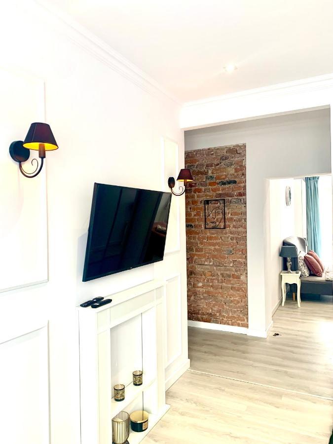 Apartamenty Sienkiewicza - Bezplatny Parking, Centrum, Park, Fv Kielce Exterior photo
