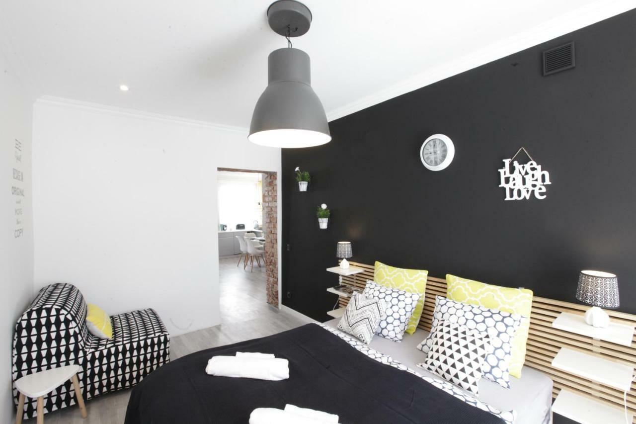 Apartamenty Sienkiewicza - Bezplatny Parking, Centrum, Park, Fv Kielce Exterior photo